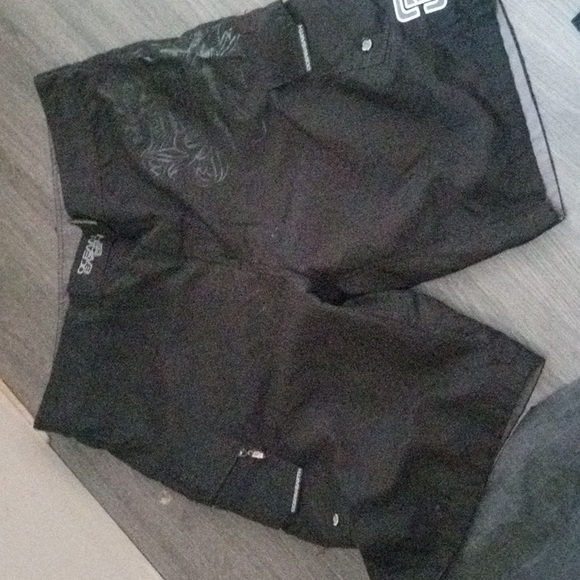 Men's shorts! - Picture 2 of 3